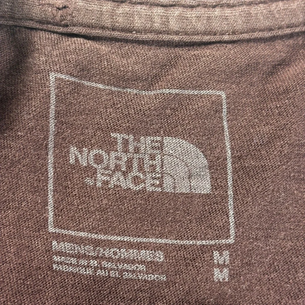 The North Face T-Shirt Mens Medium Burgundy Maroon Short‎ Sleeve Logo Tee